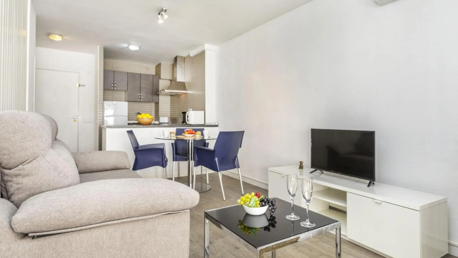 Apartment Novelty-4 By Interhome Salou