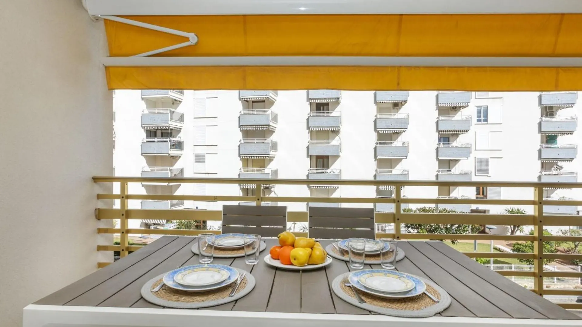 Apartment Novelty-4 By Interhome Салоу